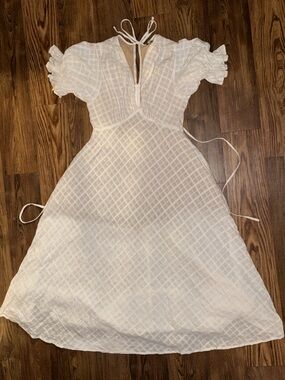 Aulieude Adele Dress, White